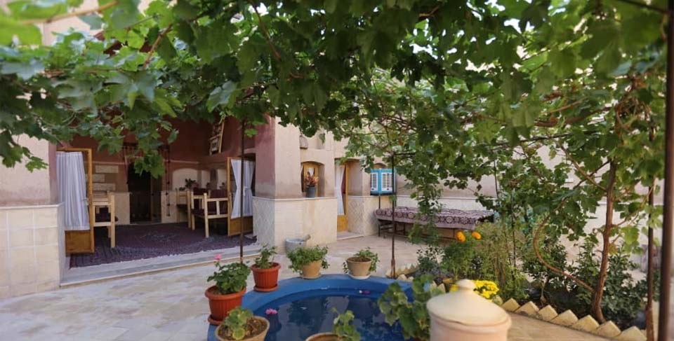 جاهای دیدنی جرقویه: راهنمای سفری جذاب به مناطق بکر 4 جاهای دیدنی جرقویه: راهنمای سفری جذاب به مناطق بکر