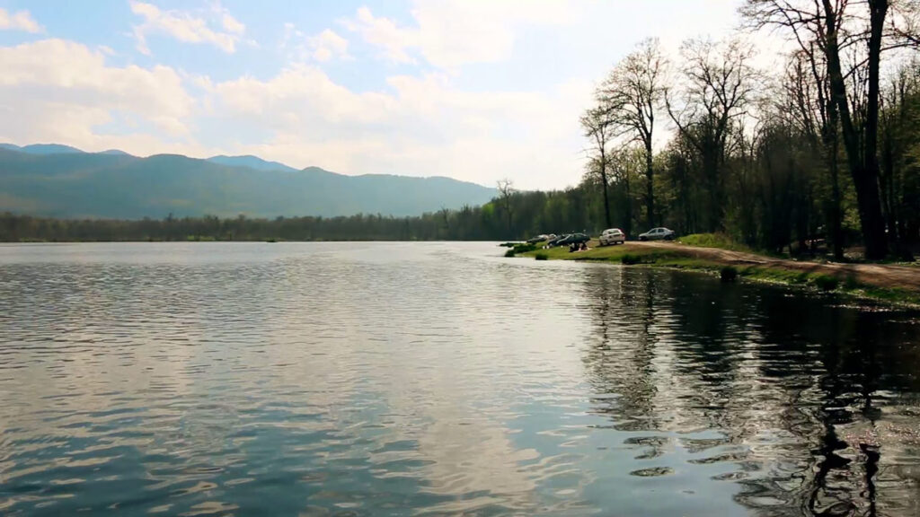 دریاچه الندان: راهنمای سفر به بهشت گمشده مازندران