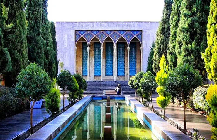 مقبره صائب تبریزی: گنجینه شعر و معماری تبریز 3 مقبره صائب تبریزی