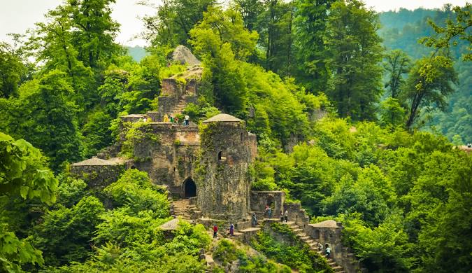 جاهای دیدنی فومن: راهنمای سفر به شهر کلوچه