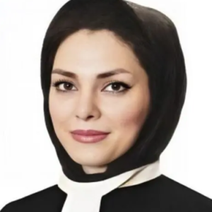 آرام آتش زران — وکیل پایه یک دادگستری در تهران