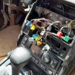 باطری سازی سیار روشن کردن خودرو در محل