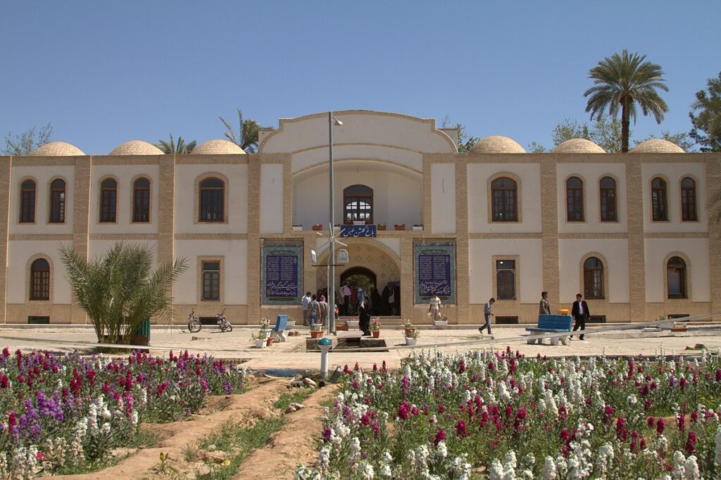 باغ گلشن طبس: کشف بهشت سرسبز کویر