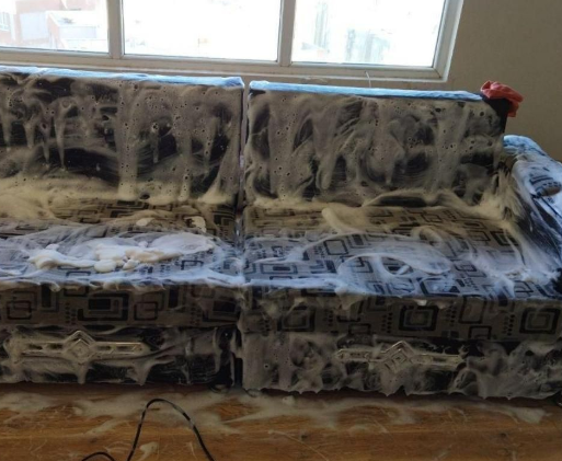 «مبل شویی آبیدر تخصصی در منزل با دستگاه ساکشن» در سنندج