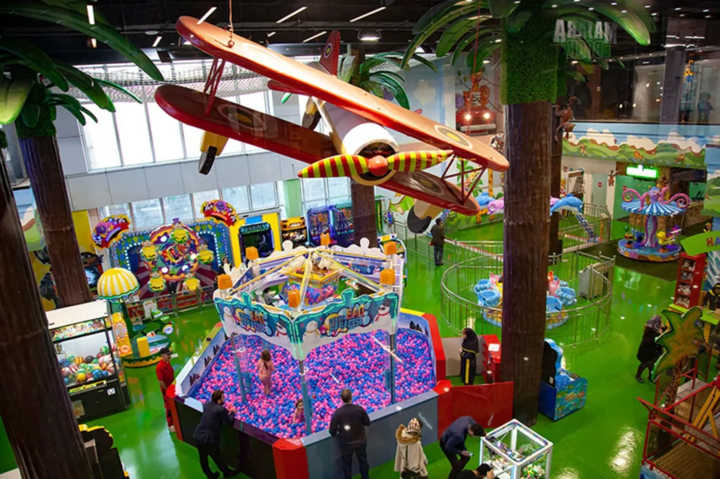 مرکز خرید اپال ، بهترین خریدها + تخفیفها 5 امکانات تفریحی اپال