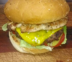 🍔 معرفی کامل برگر لند سنندج