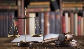 قانون مدنی ایران شامل چه موضوعاتی است؟ 4 قانون مدنی