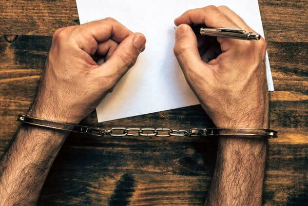 حقوق متهم در مرحله بازجویی | راهنمای کامل، قانونی و کاربردی 4 حقوق متهم در بازجویی